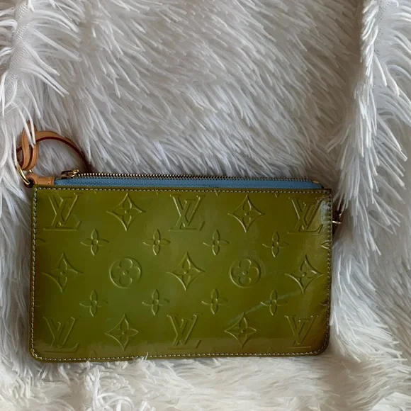Louis Vuitton vernis pochette, professionally refurbished, immaculate inside, - Picture 4 of 9